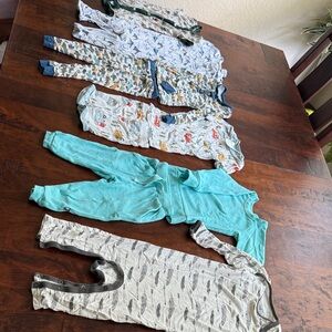 Set of SIX bamboo baby Sets 6-12m size